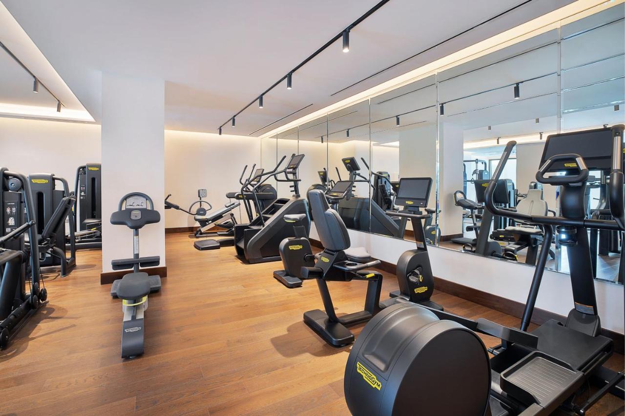 The Ritz-Carlton, Amman 호텔 외부 사진 The gym at the hotel