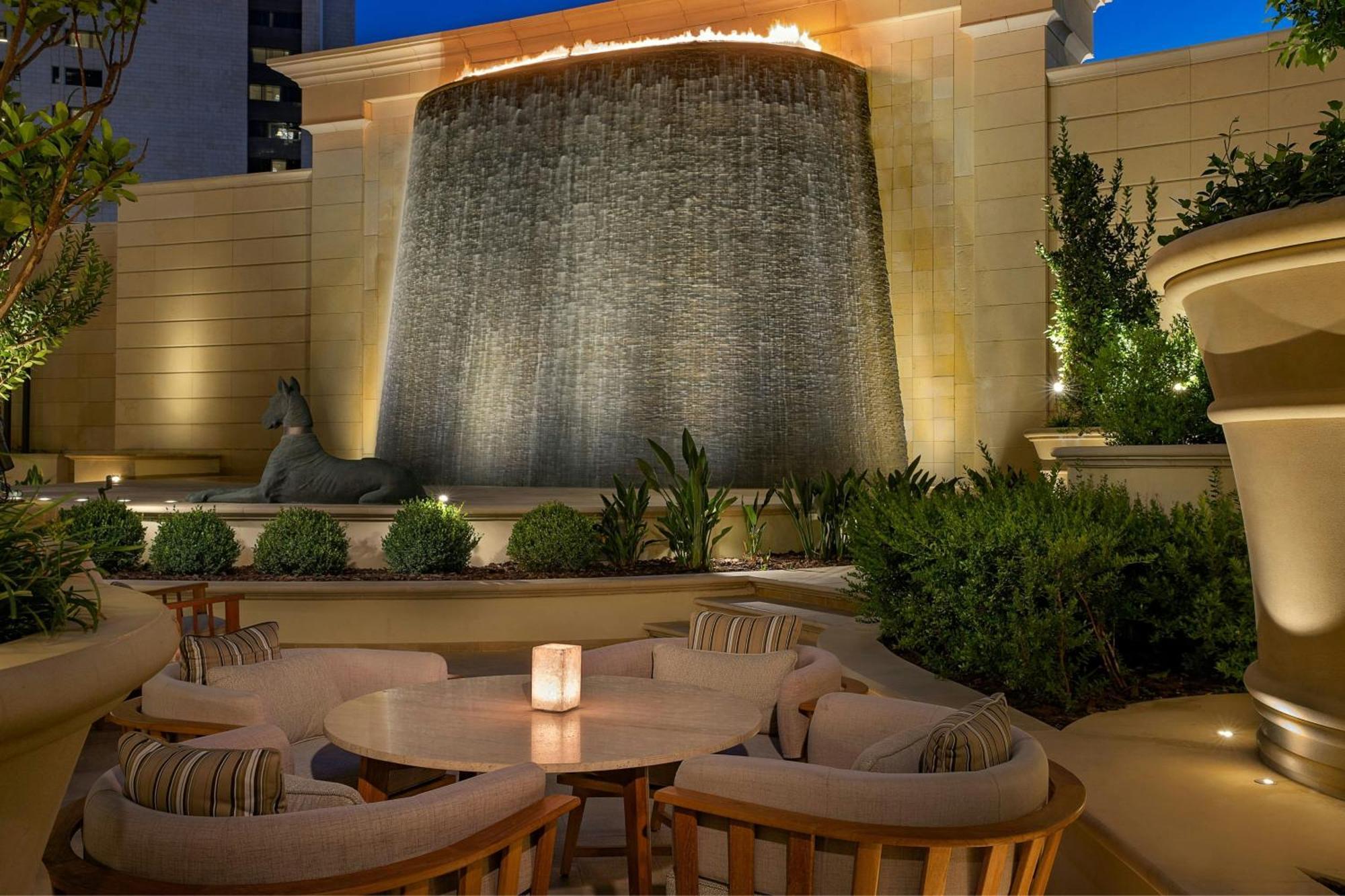 The Ritz-Carlton, Amman 호텔 외부 사진 The Waterfall at the Wynn