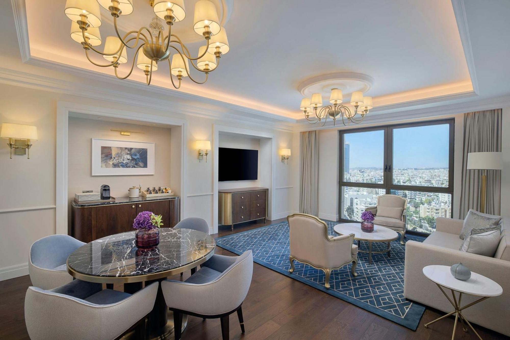 The Ritz-Carlton, Amman 호텔 외부 사진 A suite at the hotel