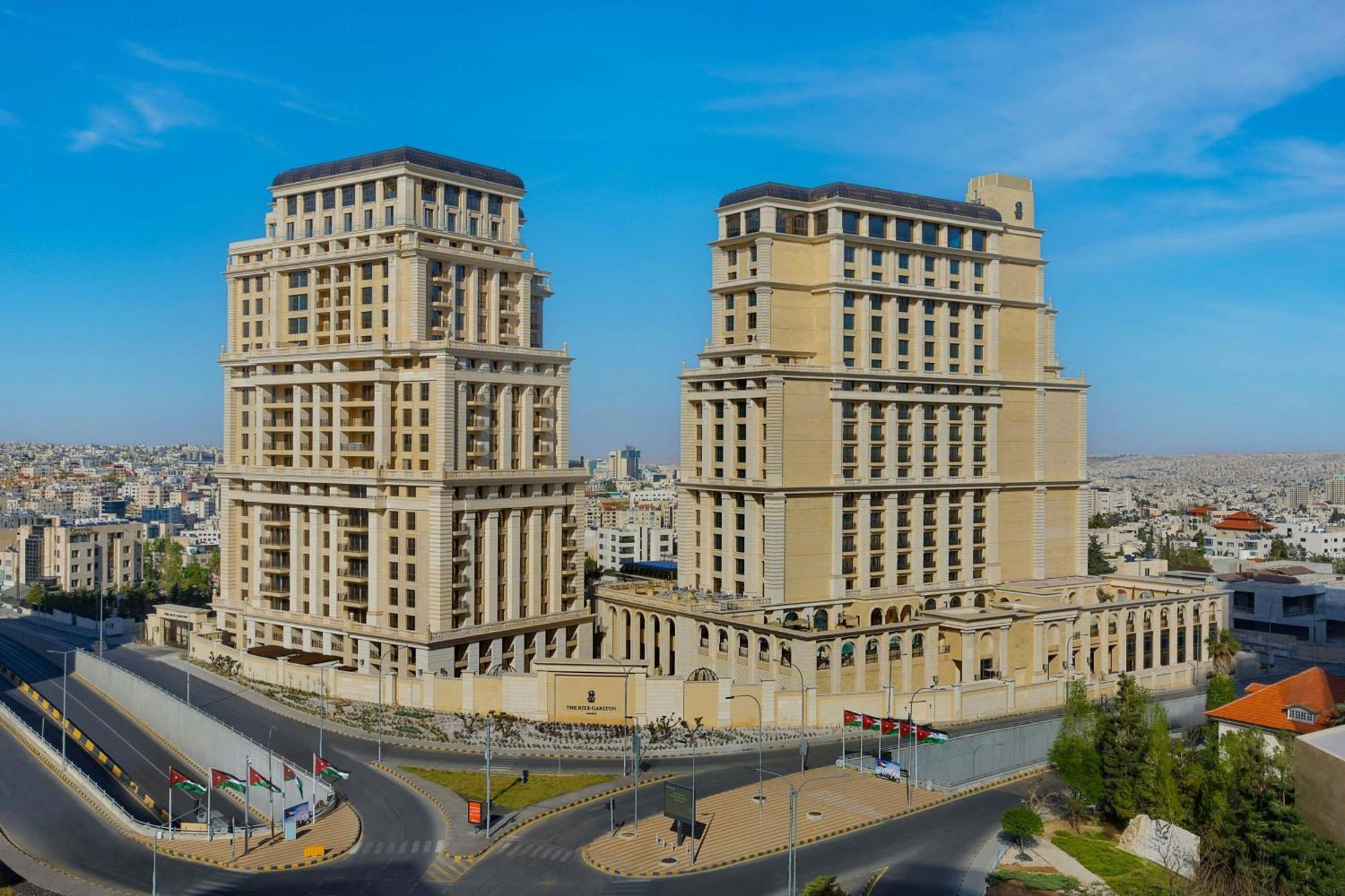The Ritz-Carlton, Amman 호텔 외부 사진 Residential complex in Amman